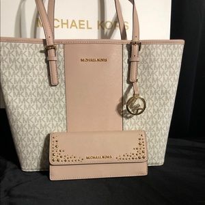 Light pink Michael Kors purse and wallet set